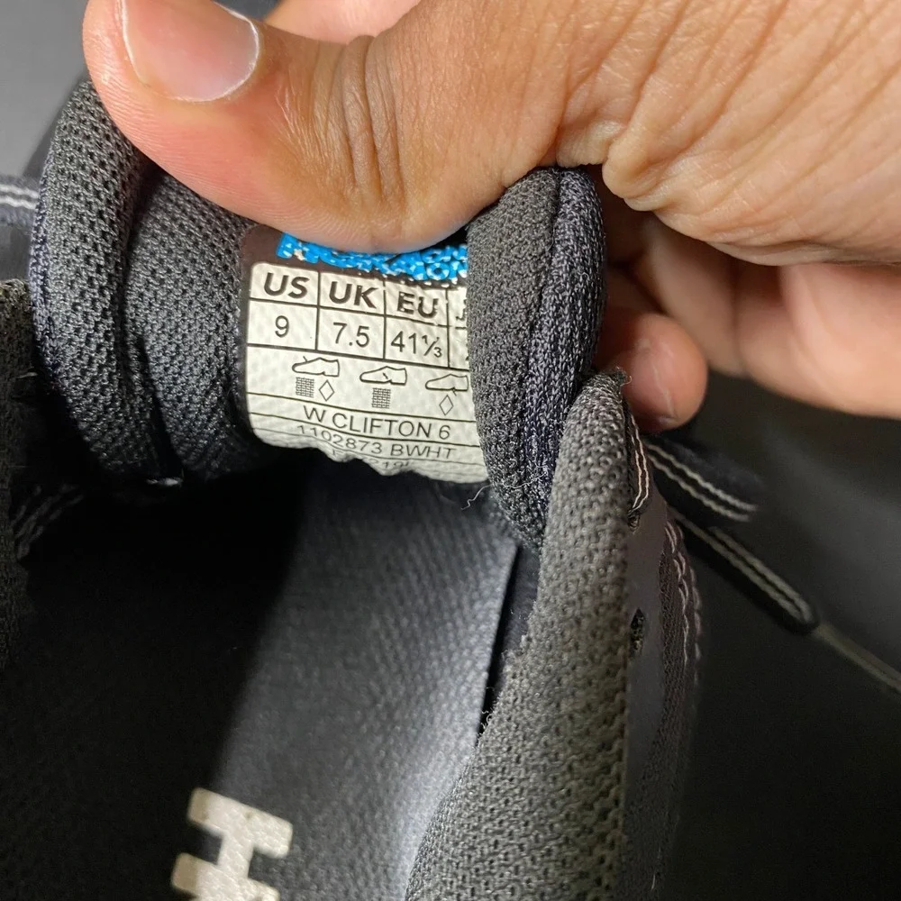 Hoka One One hoka one